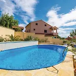 60 Croatia Holiday home *